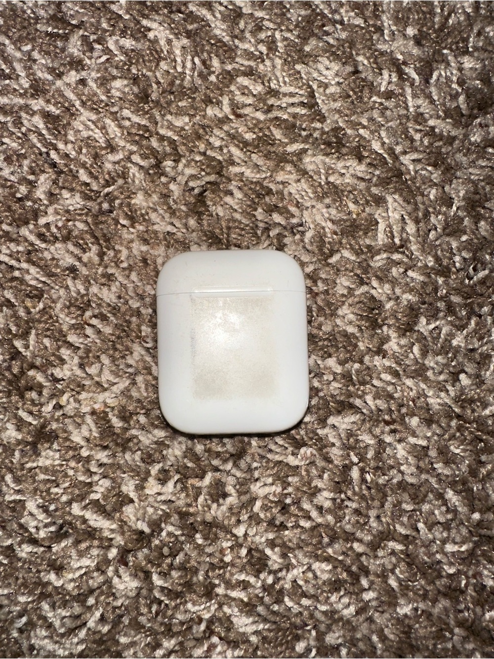 AirPods 2 in case - Picture 2 of 2